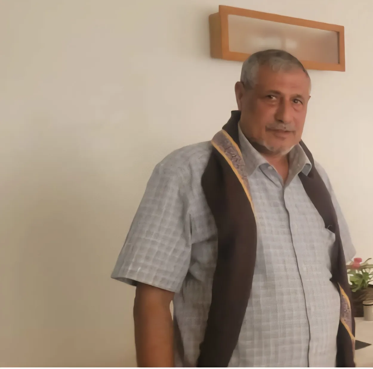 مدير جمارك سقطرى السابق