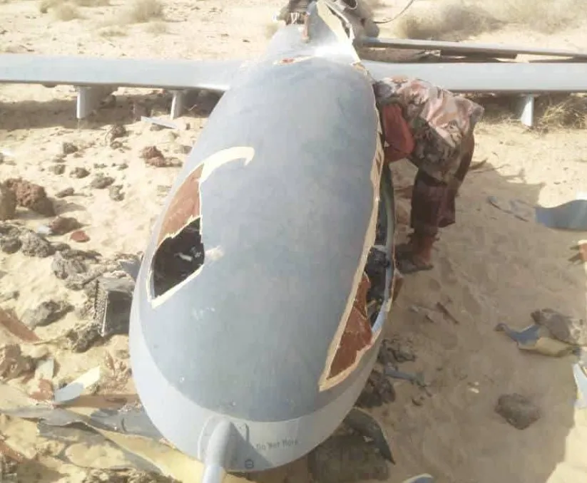 من حطام طائرة مسيرة سقطت في أبين 