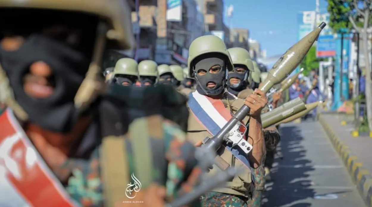 قيادي إصلاحي: مسؤولية السعودية في حماية باب المندب تبدأ من دعم تعز عسكرياً وأمنياً 