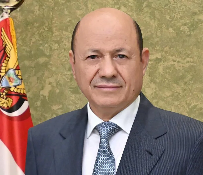 العليمي يطلع على تطورات معارك تعز ويؤكد استعداد القوات للرد على التصعيد الحوثي
