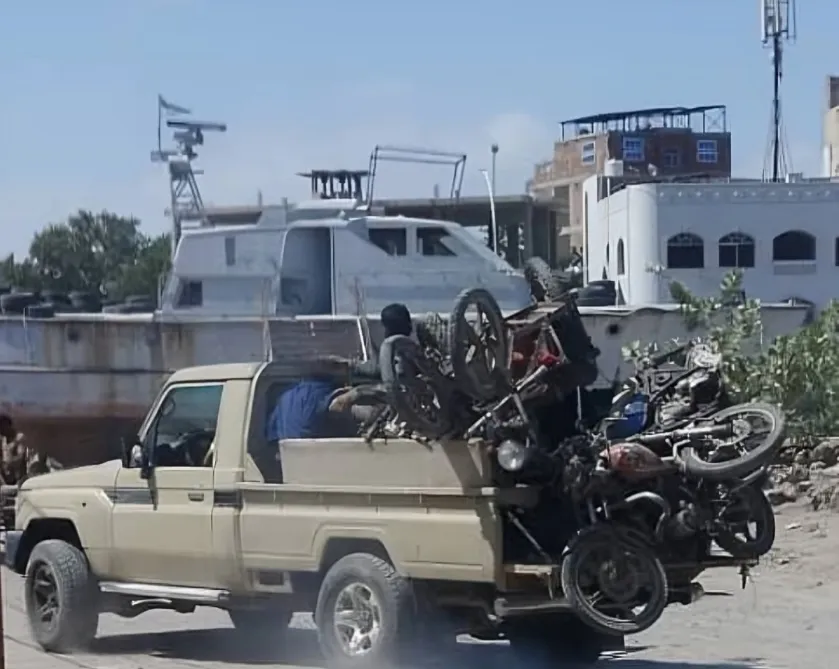 جانب من نهب الدراجات النارية - عدن 