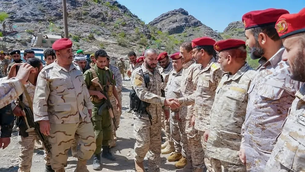 من زيارة محافظ الضالع لجبهة مريس 