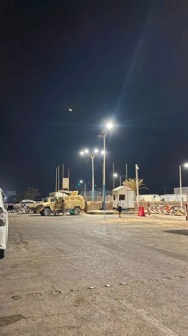 مصدر مسؤول: الأوضاع مستقرة في المكلا ودعوة للابتعاد عن محيط مطار الريان