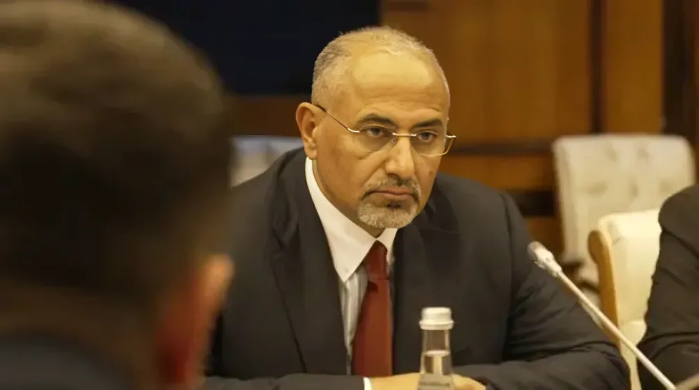 الأحزاب اليمنية ماعدا "الاشتراكي والناصري" تعلن موقفها من القرارات الأخيرة بما فيها إسقاط عضوية الزُبيدي 