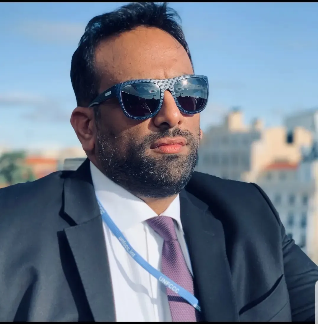 عمار العولقي: الحوثيون يعيدون إنتاج الإمامة.. ومعركة اليمنيين اليوم لكسر حكم السلالة إلى الأبد