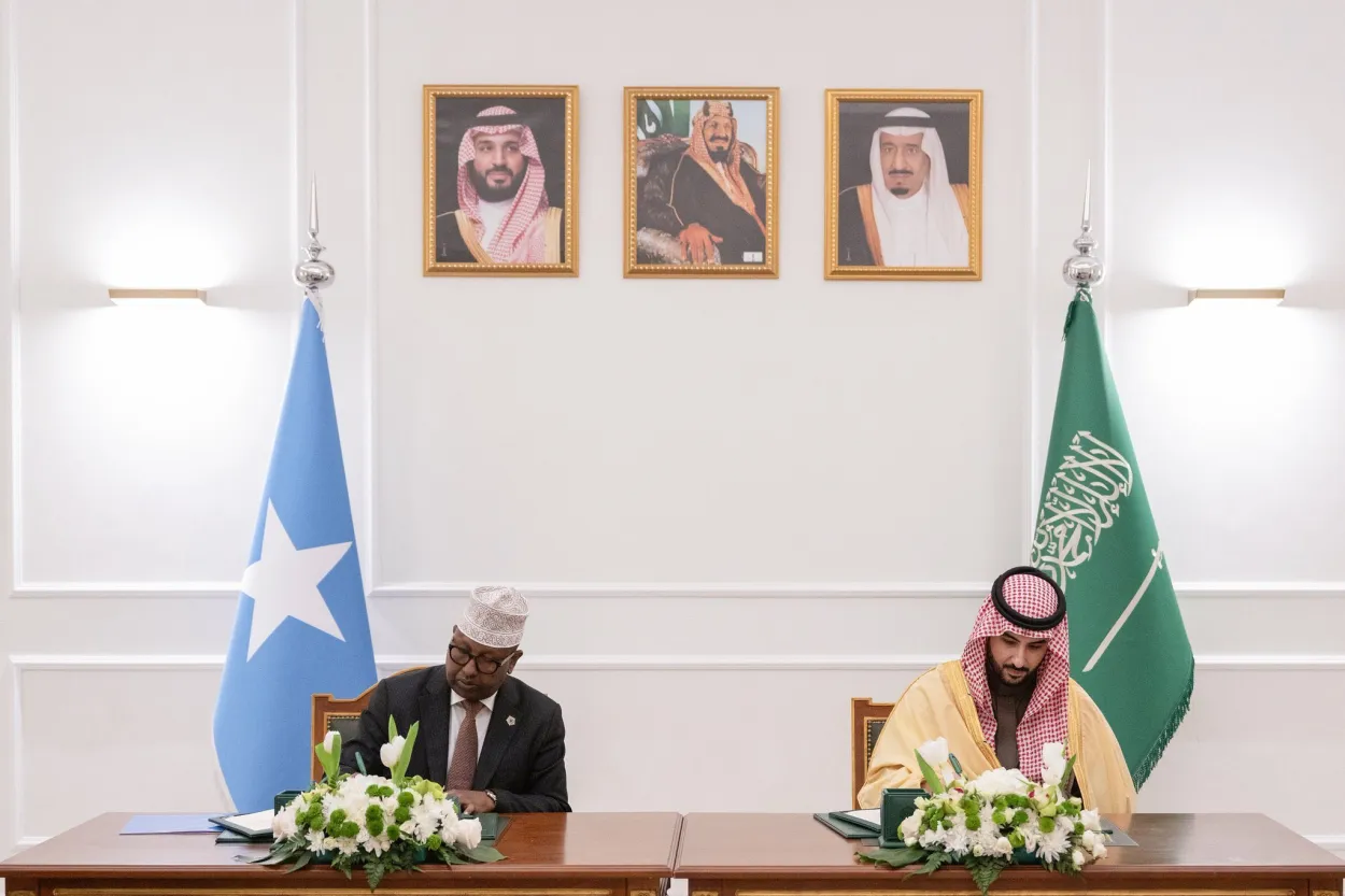 وزير الدفاع السعودي  مع نظيره الصومالي في الرياض