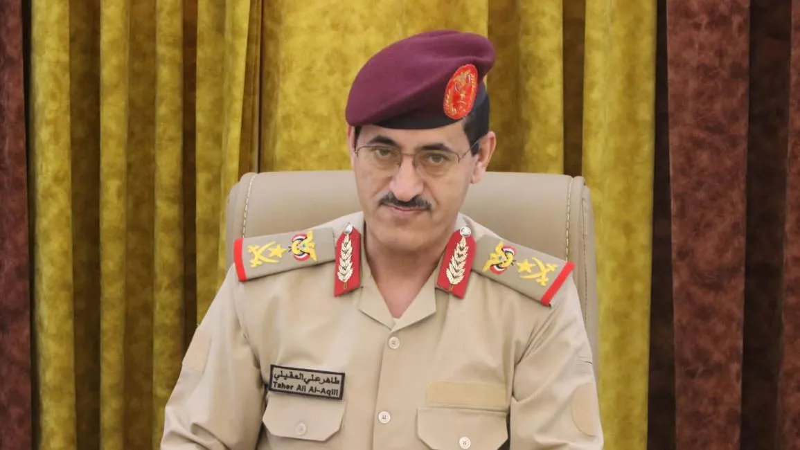 استهداف وزير الدفاع في الضالع.. هل انتقل التخادم الحوثي–الانتقالي من الظل إلى العلن؟