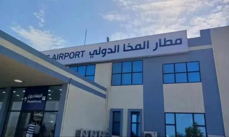 مركز بحثي: ما يحصل في “الساحل الغربي” من تنمية “سلوك ممنهج” لفرض “طارق صالح” على تعز