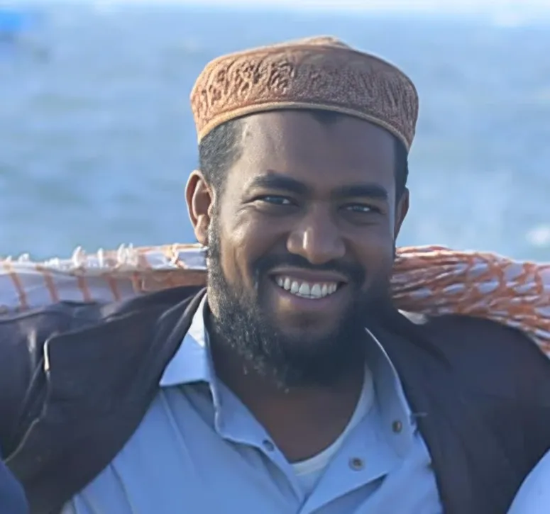 المواطن المختطف "أيمن ضبيان محمد"