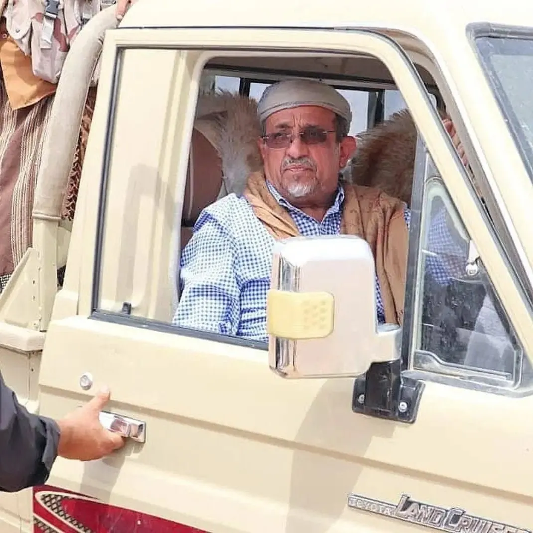 الشيخ صالح بن فريد العولقي يدعو التحالف إلى بناء جيش وطني لهزيمة الحوثي ويحذّر من تكرار «أخطاء الميليشيات»