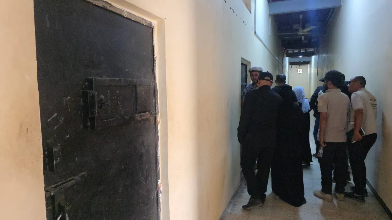 من أحد سجون طارق صالح جنوبي الحديدة 
