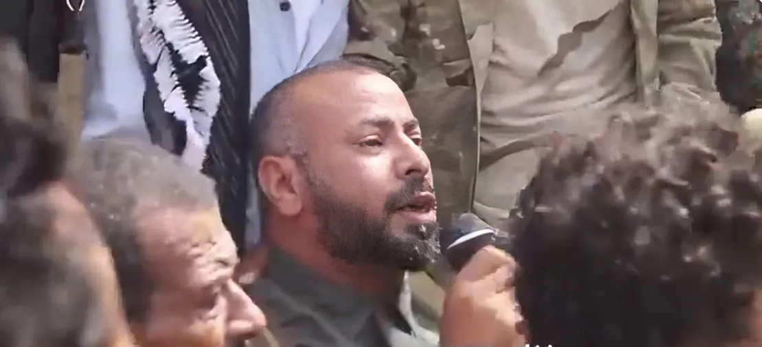 محافظ الضالع "القبة" يشارك في وقفة احتجاجية ضد السعودية.. والانتقالي "المنحل" يلوّح بعصيان مدني