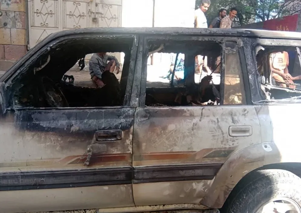 إحراق سيارة رئيس رابطة جرحى تعز 