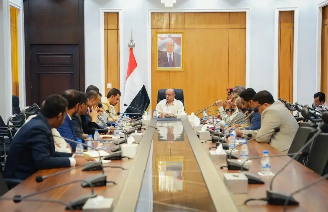 الخنبشي: استئناف تصدير النفط أولوية لتعزيز الاقتصاد الوطني