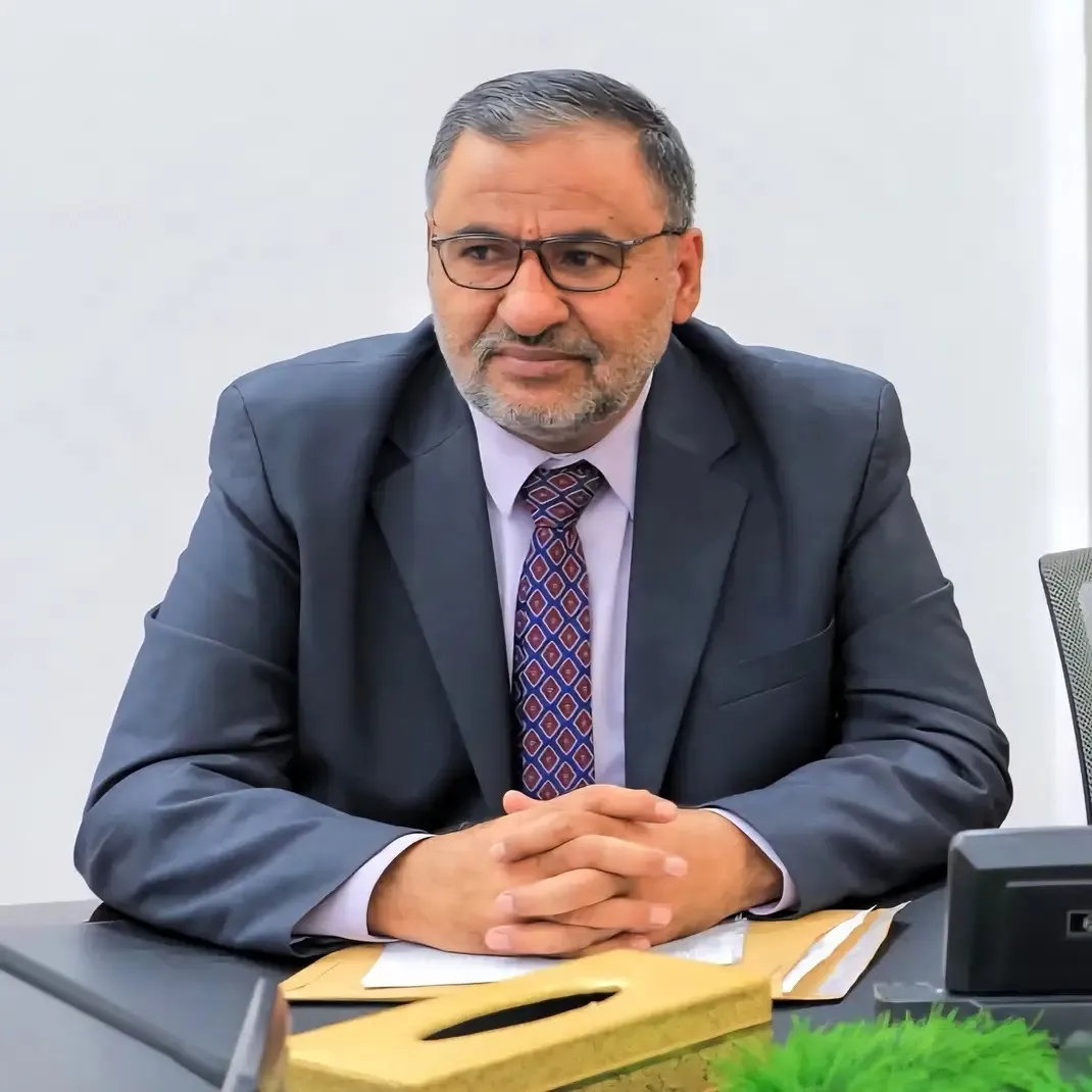 قيادي مؤتمري: غياب تعيين أبناء مأرب في المناصب الحكومية يمثل تهميشاً وإقصاءً غير مبرر