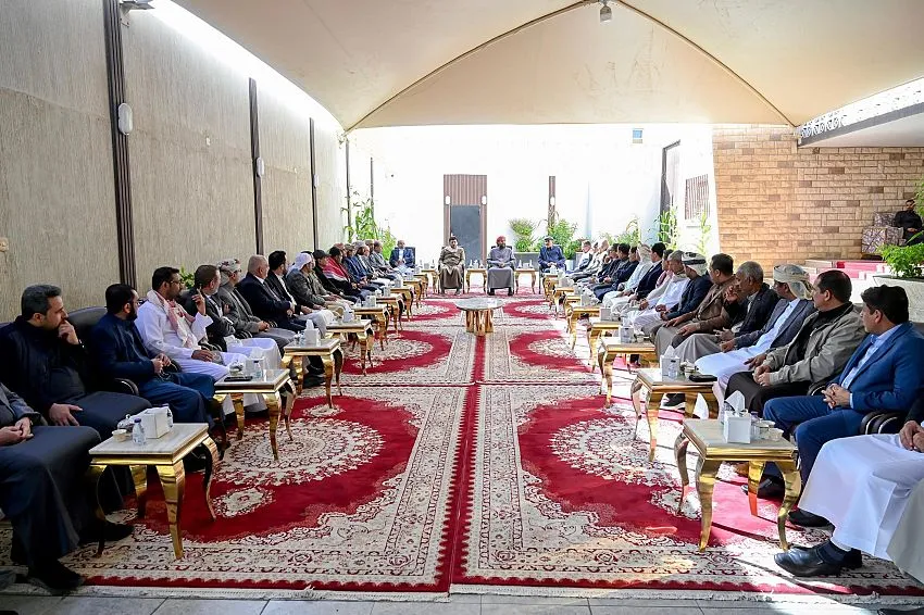 جلسة تضم قيادات جنوبية عليا في ضيافة عبدالله العليمي 
