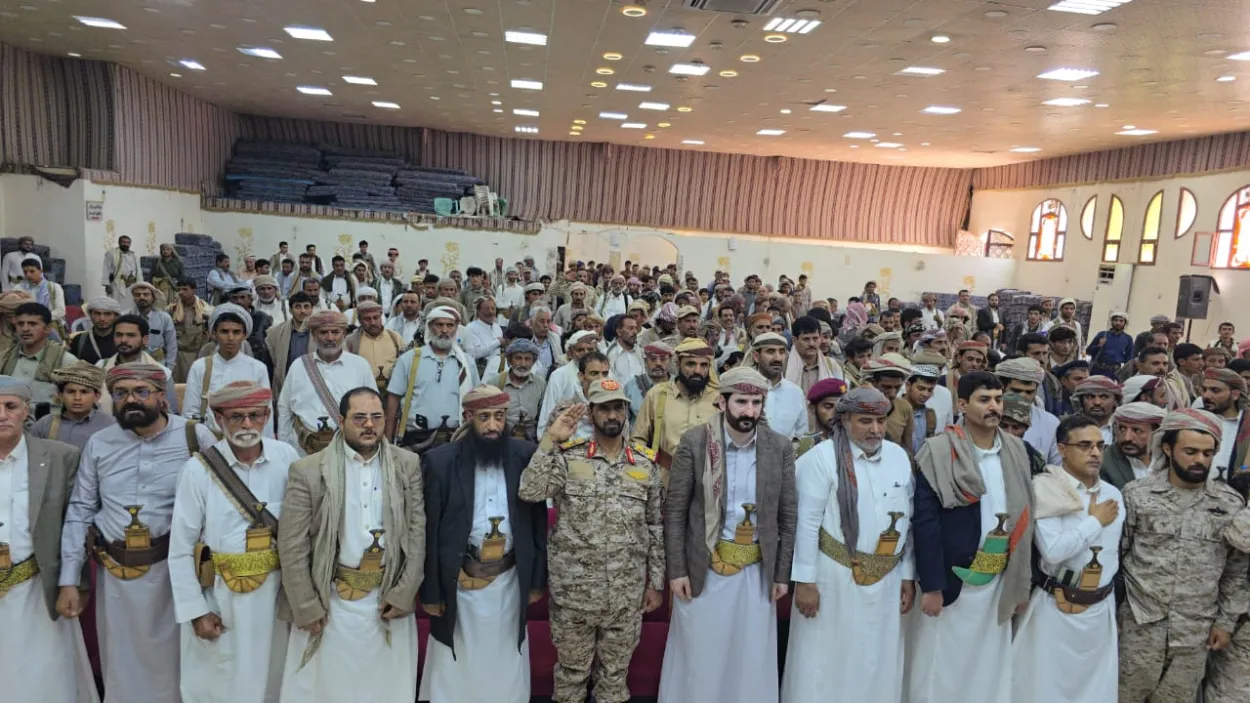 مأرب.. مشايخ ووجهاء صنعاء يؤكدون جهوزيتهم لدعم الجيش في استعادة الدولة وحماية السيادة