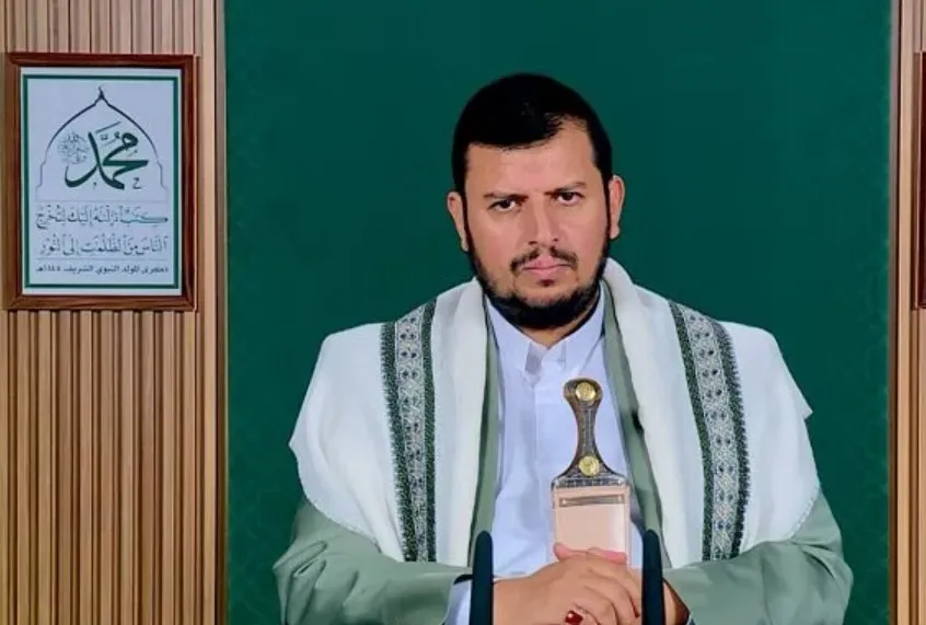 خطاب جديد لـزعيم "الحوثيين" ضد الرياض.. هروب من أزمة الداخل أم إشارة لاستمرار تصعيد الجماعة في البحر الأحمر؟