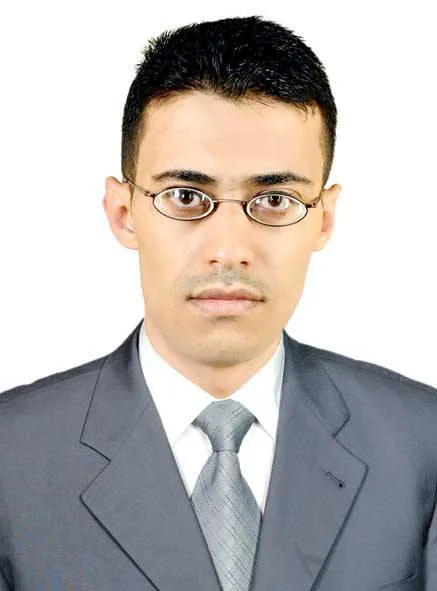 كيف يرى نائف حسان نفسه؟